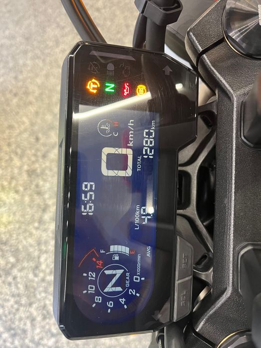 Honda CB 650 RA de 2023 Absolutamente como Nova. Com 1280 Kms. Extras