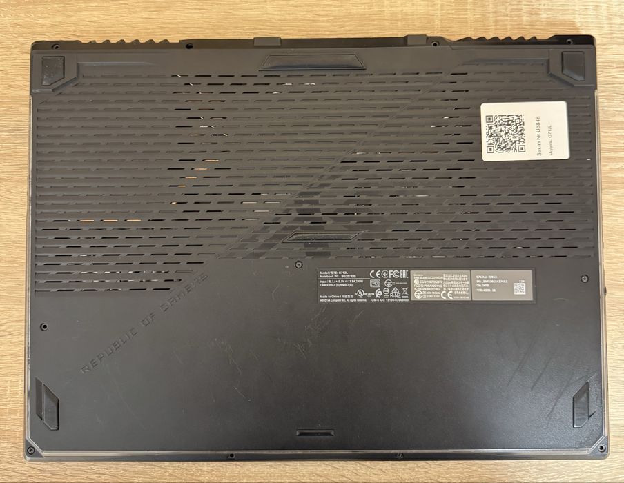 Продам ноутбук ASUS ROG Strix G17 G712LU-EV013