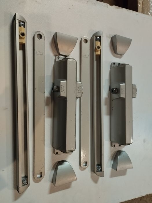 Samozamykacz drzwi  DORMA  TS90