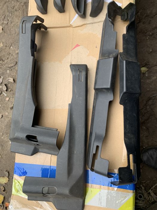 Обшивка салазок Сидіння BMW БМВ Е36/46/39 ф10 планка сидушок