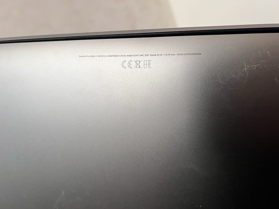 Macbook pro uszkodzonu