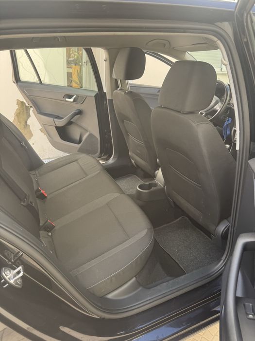 Skoda rapid 1.6 tdi preto- 111328km-Nacional 2014