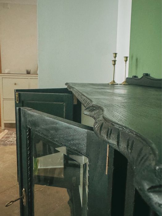 Aparador antigo em carvalho maciço – restaurado e exclusivo