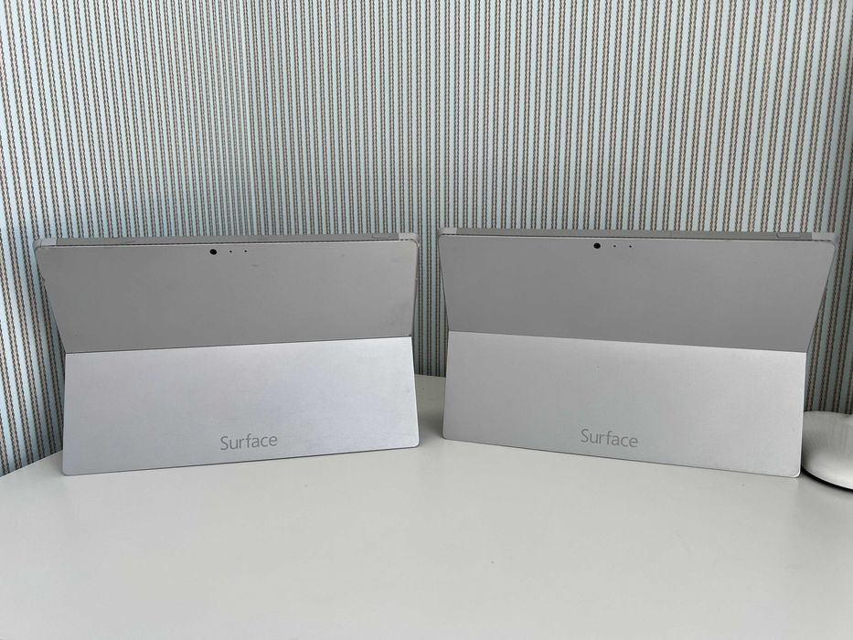 Два Surface Pro3 Core i7 8GB оперативної пам'яті