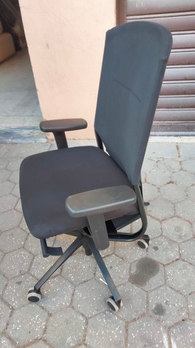 Cadeira ergonômica de secretária