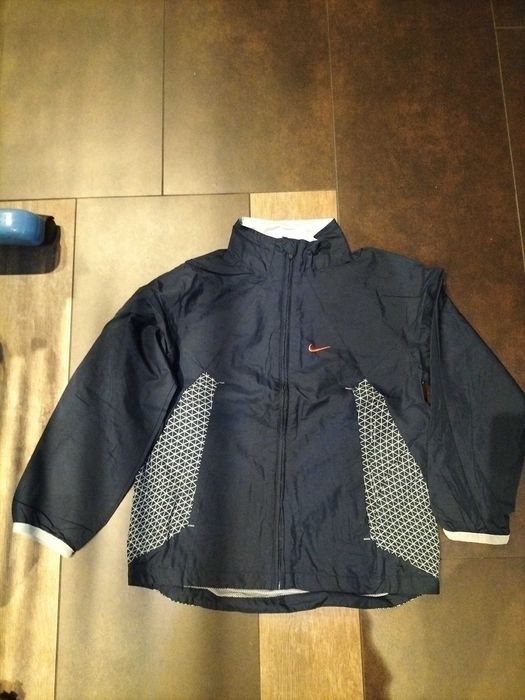 Nike. Kurtka chłopięca.