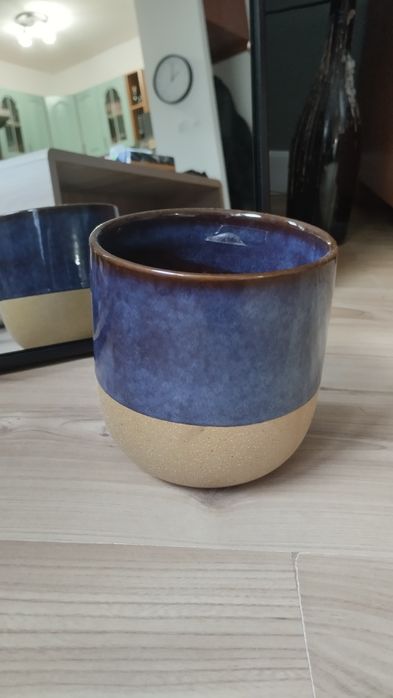 Ceramiczna osłonka na doniczkę granatowa