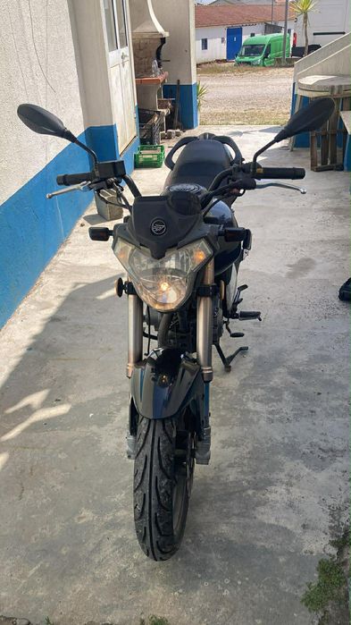 Moto Keeway RKV 125cc de 2015, em ótimo estado