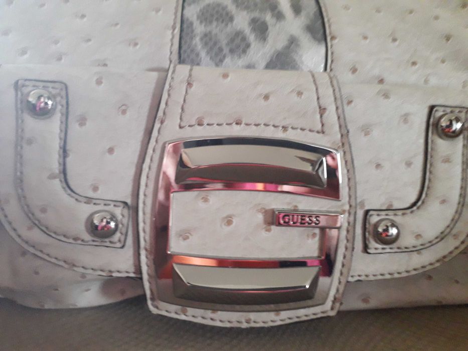 Carteira GUESSE64730301328129121