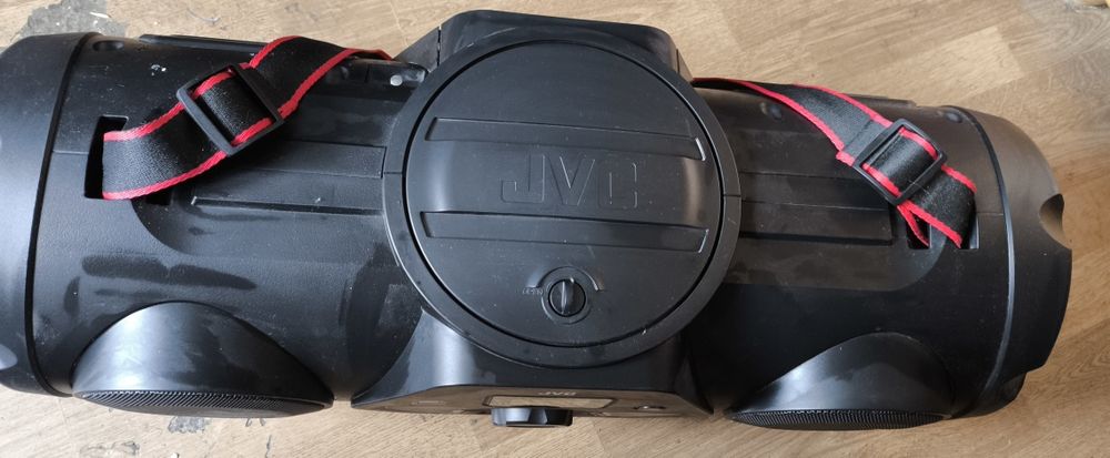 JVC RV-NB300DAB Boombox