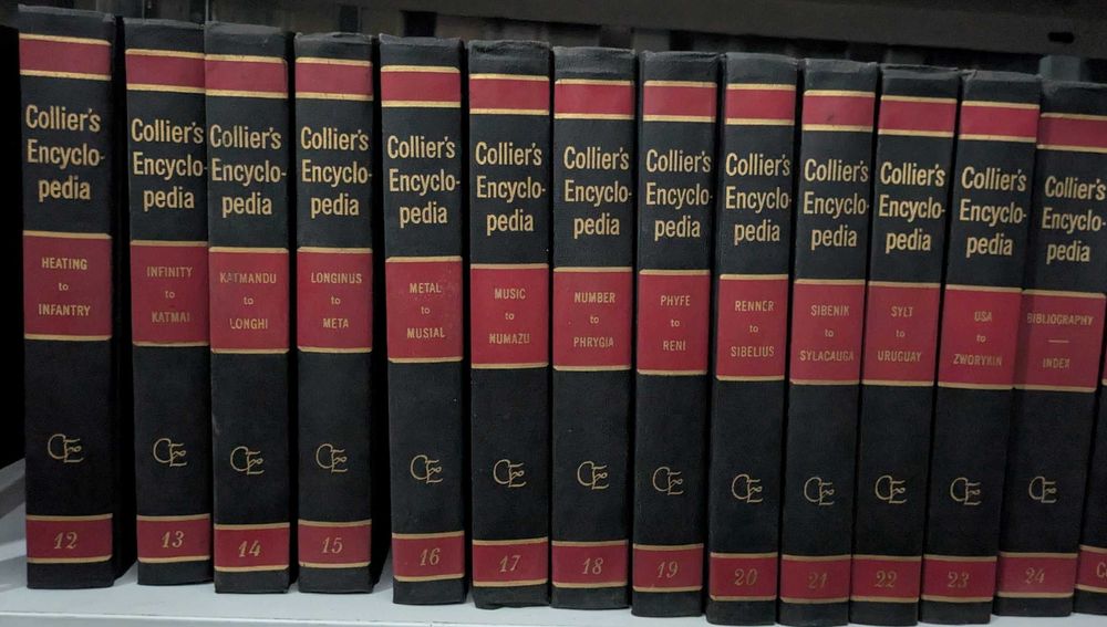 Ediçao Completa - Colliers Encyclopedia + Dicionario + Biblia