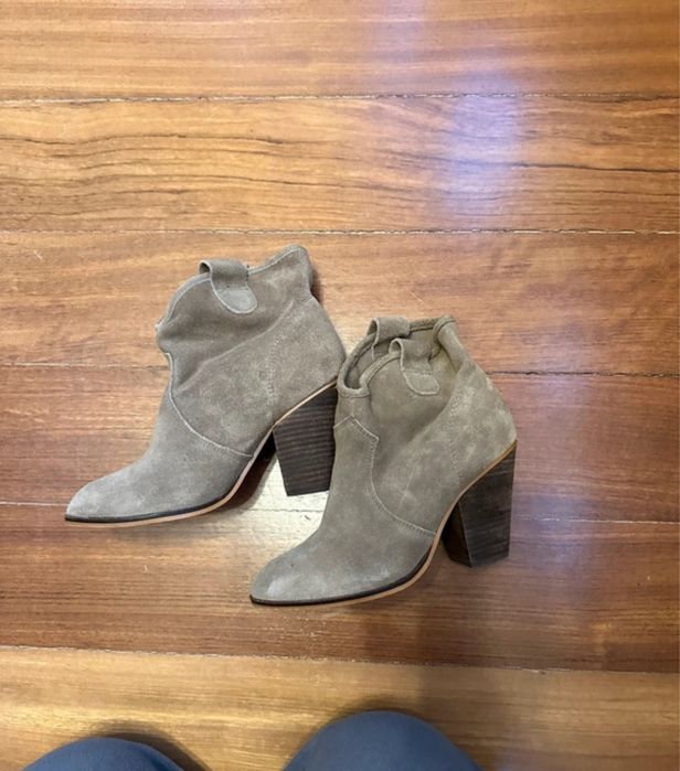 Botins camurça bege