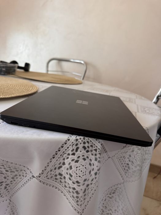 Ноутбук Microsoft Surface Laptop 4 1979 | 15” 2.5K Touch | i7-1185G7 | 16GB | 512GB SSD