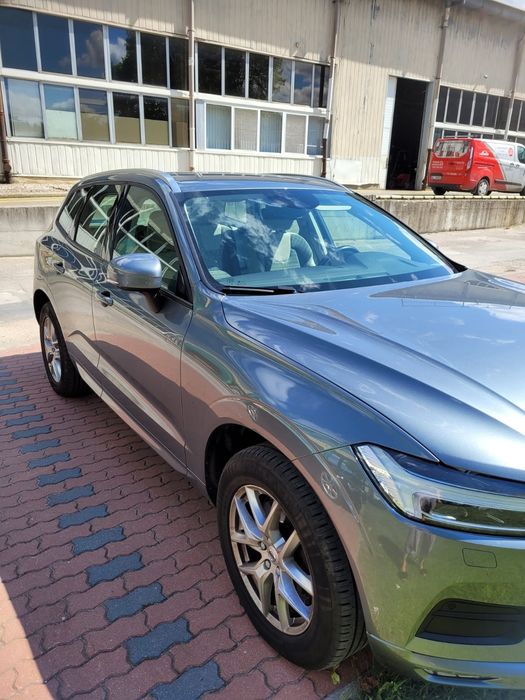 VOLVO XC60 2018r Momentum 190 KM
