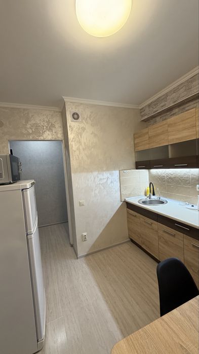 Сдам однокомнатную квартиру с АГВ в 9-ти этажке на Репина !!!