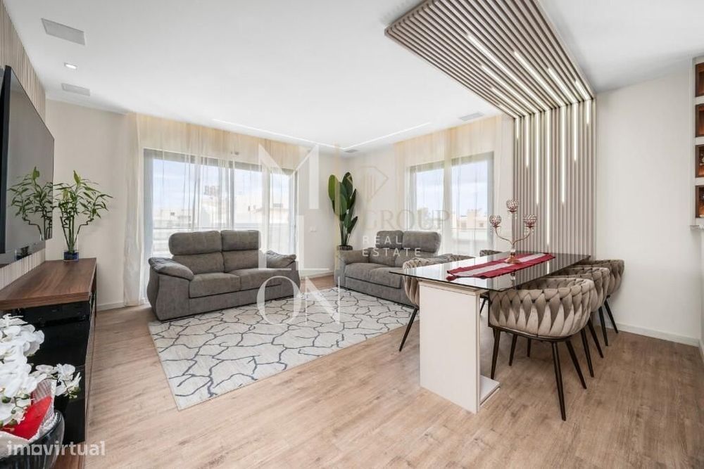 Premium T4 Apartment with Terrace, Suites and Furnished – Urbanização do Fojo