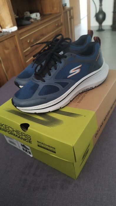 Tênis corrida tamanho 40 skechers