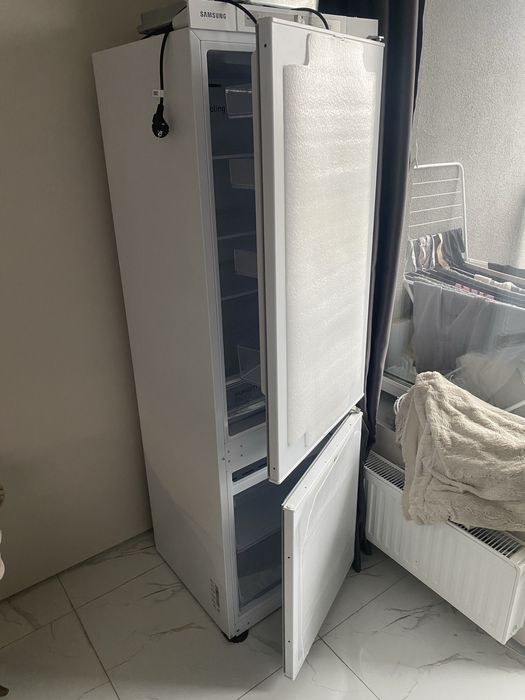 Холодильник samsung