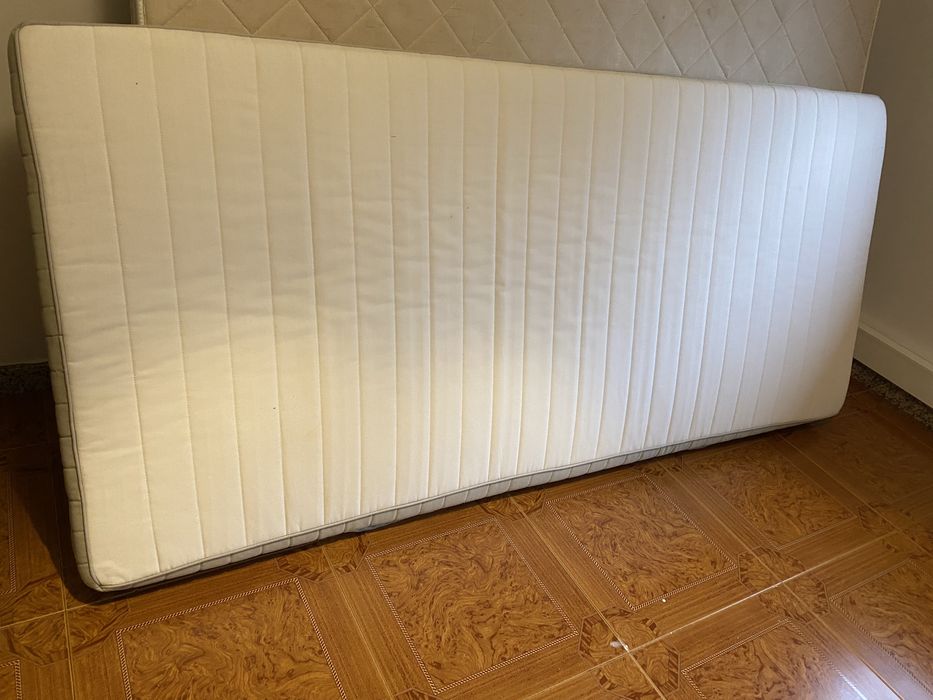 Cama de solteiro