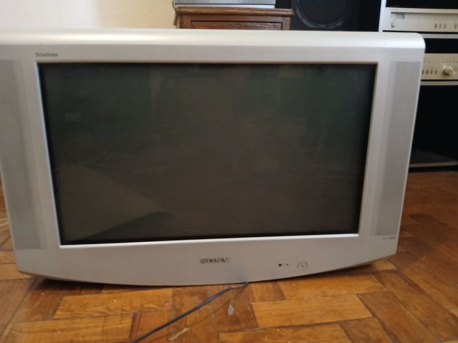 Tv a cores Sony com movel