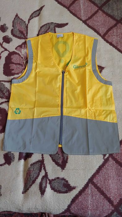 Жилет светоотражающий для вело, мото, скутер дорога новый