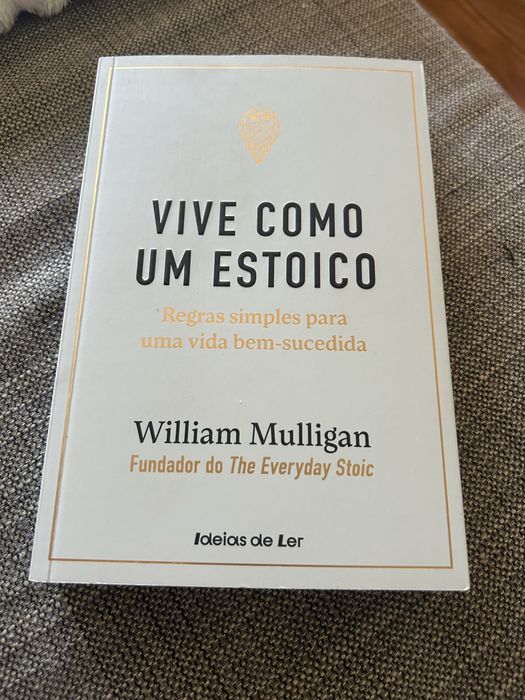 Livro olhem para o mundo com o coração NOVO