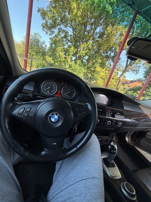 BMW E60/CarPlay/Skóry/Automat
