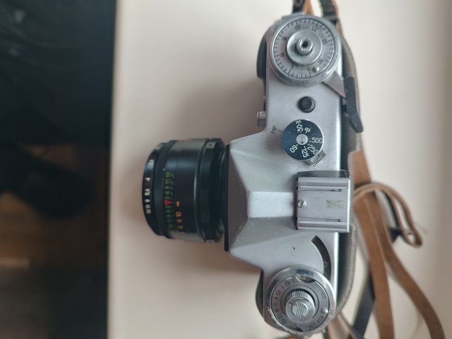 Плівковий фотоапарат Зенит-Е + чохол