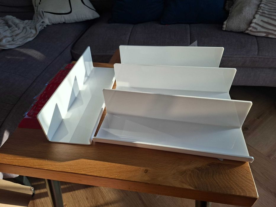 Półki ścienne akrylowe bez wiercenia zestaw 4 szt. LOFTPLUS 32 cm białe