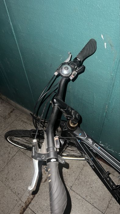 Vendo bicicleta KTM modelo Life ideal para cidade, estrada, ecovias e viagens. Bicicleta muito confortável, robusta e bem equipada.