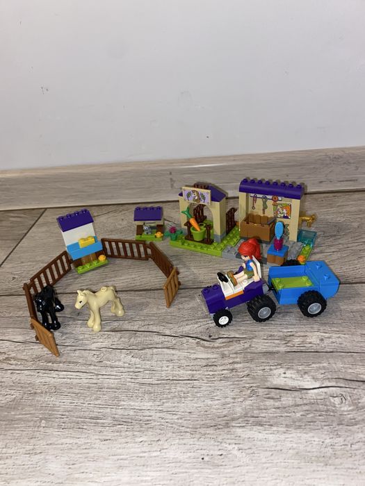 Lego friends 41371 Przyczepa dla koni Mii, Lego Friends 41361 Stajnia ze źrebakami Mii,Lego Friends 41388