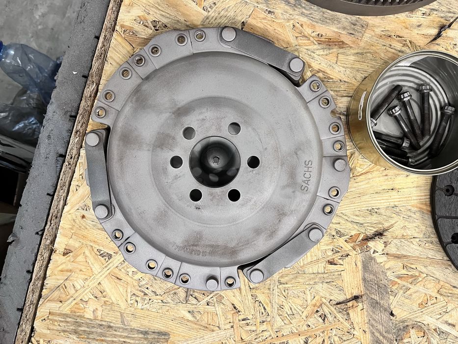 Sachs Комплект сцепления Шкода Октавия Тур 1,6 bfq, AKL