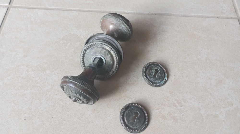 Puxadores Ø 60 mm para portas - preço unitário 2€