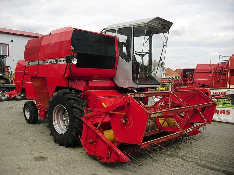 Зерноуборочный комбайн Massey Ferguson 20
