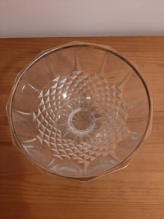 Bomboneira em Cristal da Austria com Rebordo Dourado