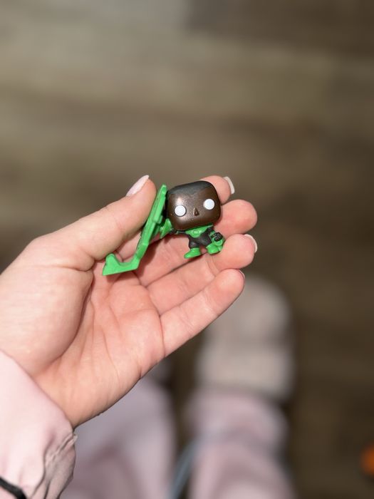 Фігурки DC - Kinder Joy