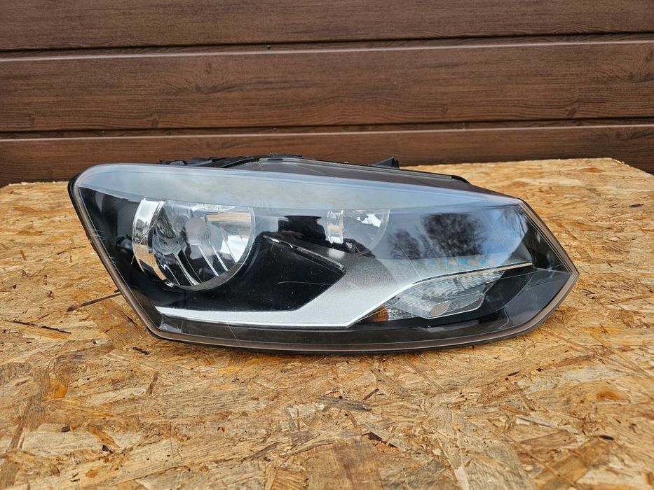 Lampa Hella Prawa Przód Prawy Przednia Vw Polo V 6r 6re