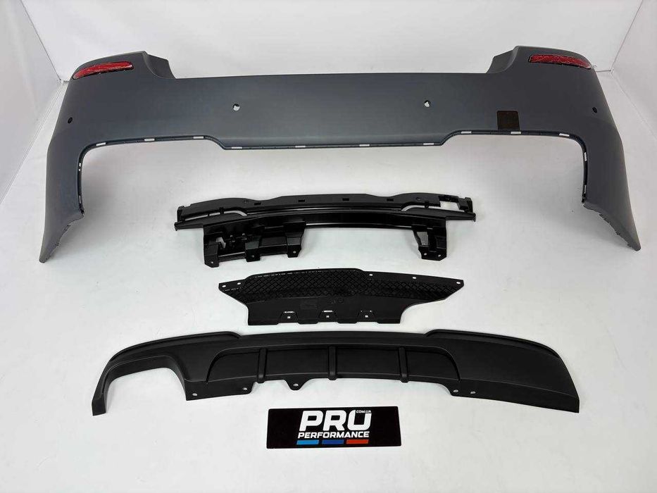 Задній бампер Bmw 5 F10 М-пакет 10-16 528i 520i 530d