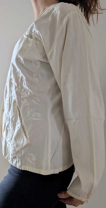 Camisa branca bordada