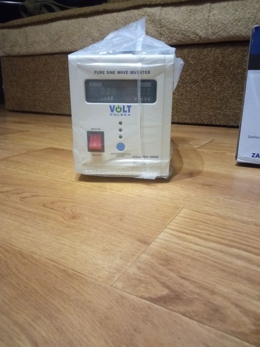 Джерело безперебійного живлення Volt Polska sinusPRO 1000E 12V UPS