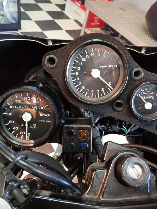 Honda VFR400R Colecção