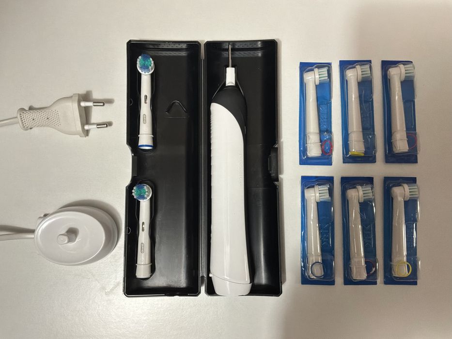 Електрична зубна щітка Oral-B Pro 750 Black