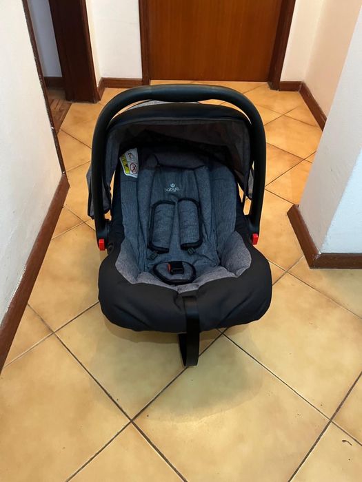 Cadeirinha de Bebé para Carro (Grupo 0+) – Bom Estado