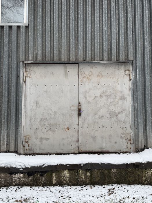 Продаж складської - виробничої бази, площа 4481 м.кв, ділянка 1,4 Га