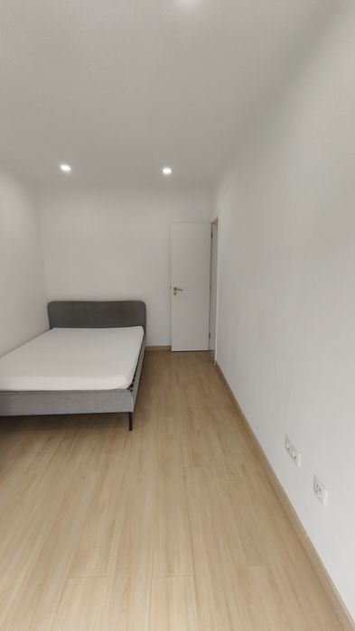 Quarto para Arrendar, Brandoa