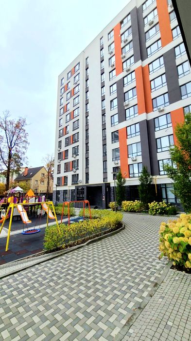 2 кімнатна Квартира в сучасному ЖК ,комора в подарунок, Єоселя так !