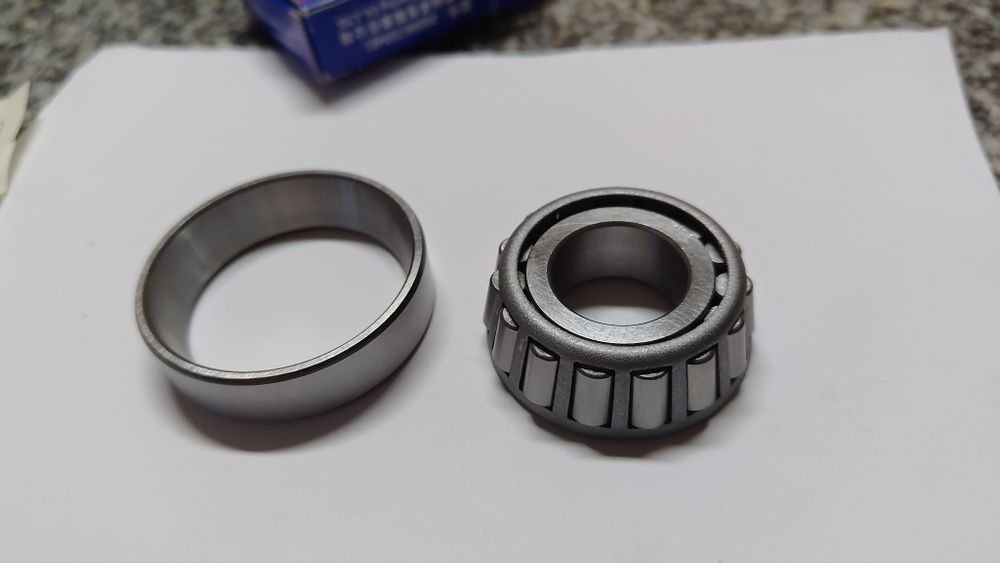 Rolamentos de Rolos Cónicos (30204 e 30205) - NOVOS