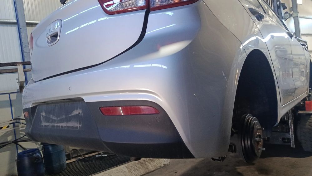 Pára-choques trás KIA Rio IV (YB)