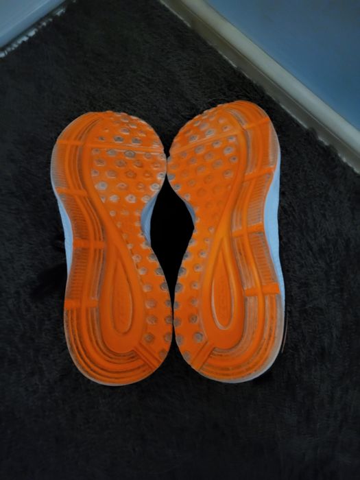 Ładne świeżę buty nike