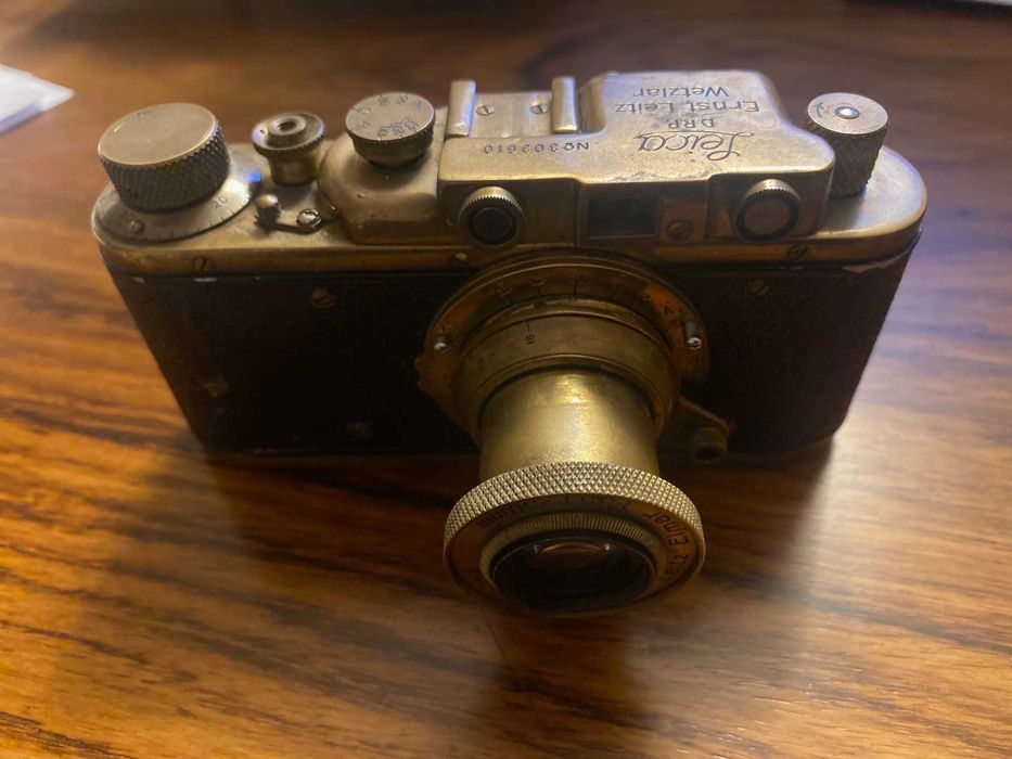 “LEICA”  II zorky dourada. Modelo russo